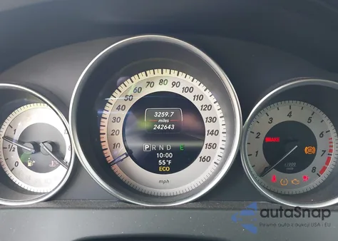 2013 Mercedes-Benz C 300 Sport 4Matic из США, поврежденный, VIN WDDGF8AB1DA755708